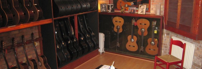 Guitar Showroom